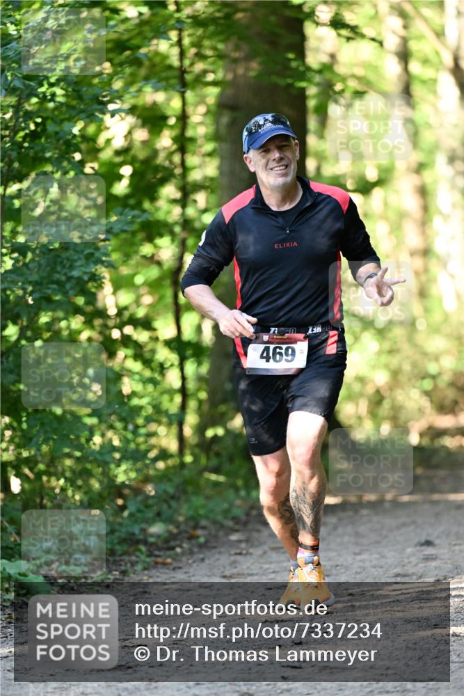 06.10.2024 - Bramfelder Halbmarathon 2024 Dr. Thomas Lammeyer http://msf.ph/oto/7337234 06.10.2024 10:20:21 Laufen 469, 7 meine-sportfotos.de