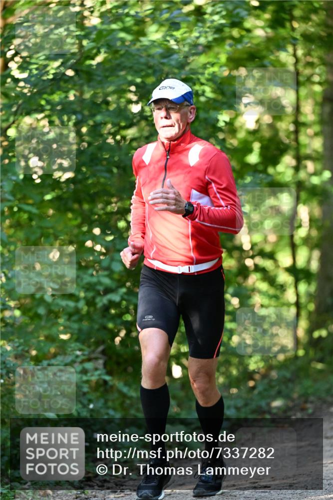 06.10.2024 - Bramfelder Halbmarathon 2024 Dr. Thomas Lammeyer http://msf.ph/oto/7337282 06.10.2024 10:20:37 Laufen  meine-sportfotos.de
