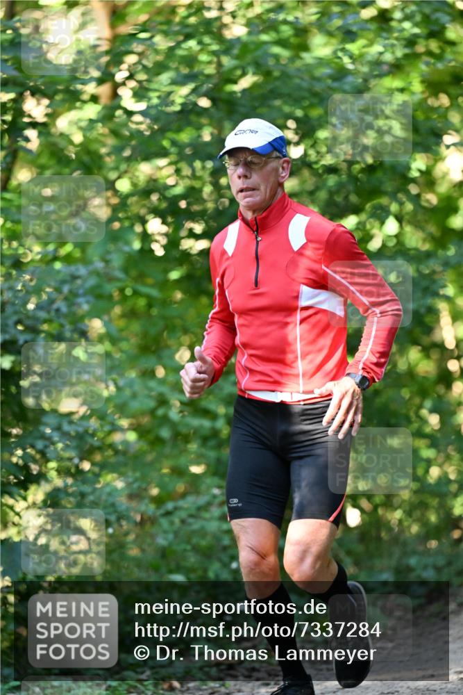 06.10.2024 - Bramfelder Halbmarathon 2024 Dr. Thomas Lammeyer http://msf.ph/oto/7337284 06.10.2024 10:20:37 Laufen  meine-sportfotos.de