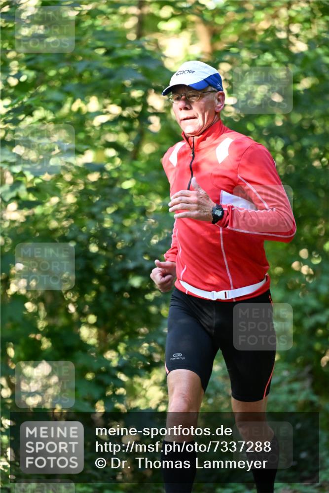 06.10.2024 - Bramfelder Halbmarathon 2024 Dr. Thomas Lammeyer http://msf.ph/oto/7337288 06.10.2024 10:20:37 Laufen  meine-sportfotos.de
