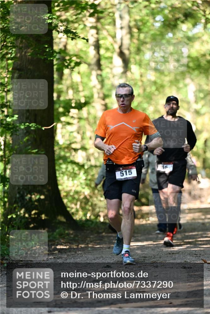 06.10.2024 - Bramfelder Halbmarathon 2024 Dr. Thomas Lammeyer http://msf.ph/oto/7337290 06.10.2024 10:20:41 Laufen 515 meine-sportfotos.de