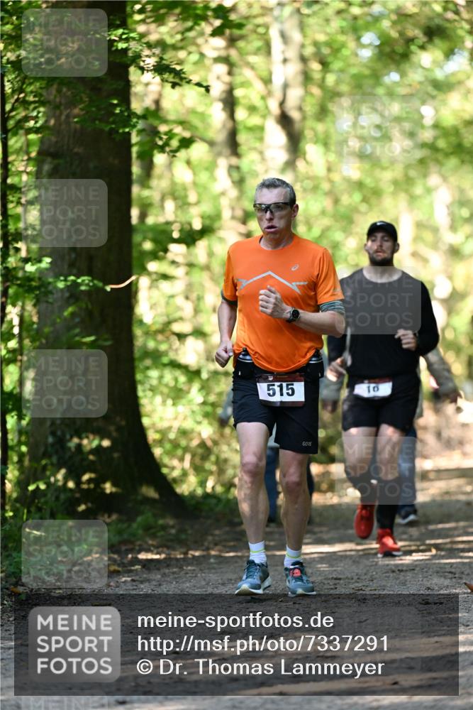 06.10.2024 - Bramfelder Halbmarathon 2024 Dr. Thomas Lammeyer http://msf.ph/oto/7337291 06.10.2024 10:20:41 Laufen 515, 10 meine-sportfotos.de