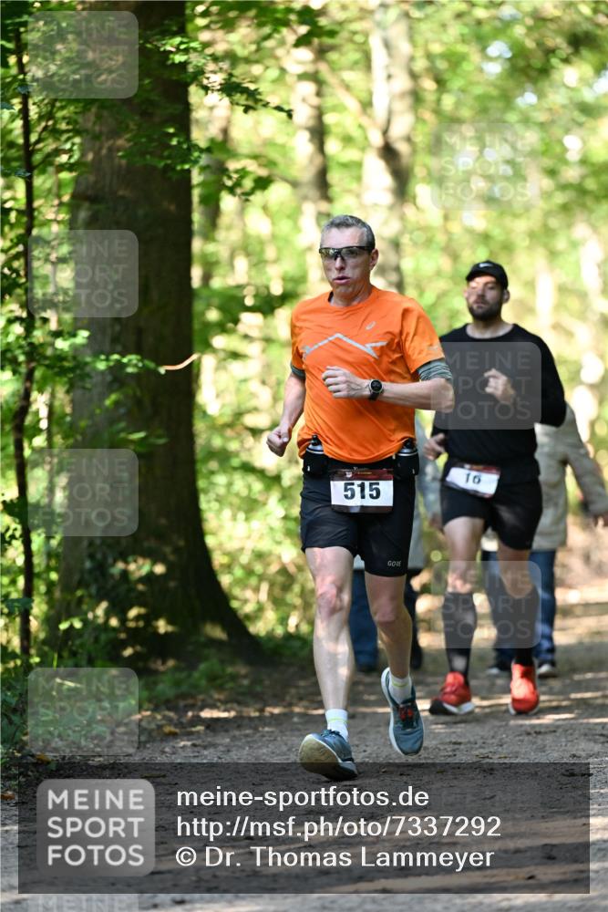 06.10.2024 - Bramfelder Halbmarathon 2024 Dr. Thomas Lammeyer http://msf.ph/oto/7337292 06.10.2024 10:20:42 Laufen 515, 16 meine-sportfotos.de