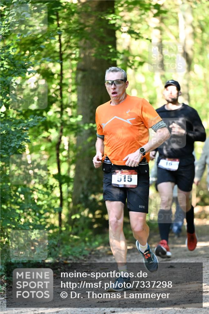 06.10.2024 - Bramfelder Halbmarathon 2024 Dr. Thomas Lammeyer http://msf.ph/oto/7337298 06.10.2024 10:20:42 Laufen 515, 16 meine-sportfotos.de
