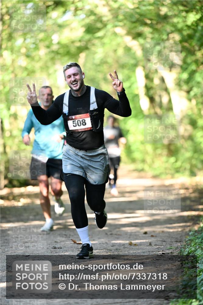 06.10.2024 - Bramfelder Halbmarathon 2024 Dr. Thomas Lammeyer http://msf.ph/oto/7337318 06.10.2024 10:20:54 Laufen 508 meine-sportfotos.de