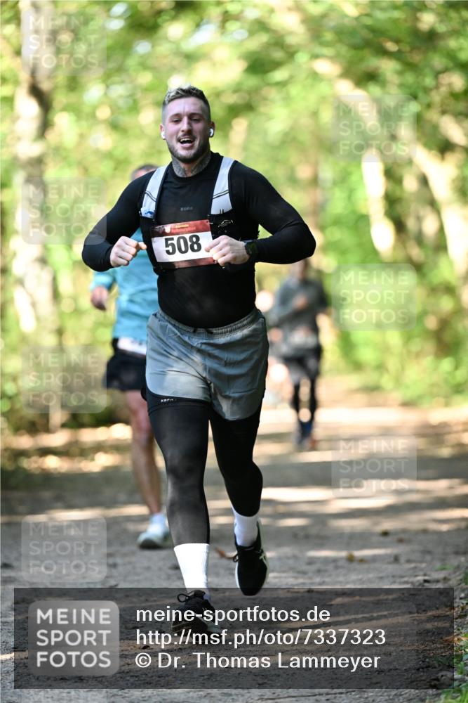 06.10.2024 - Bramfelder Halbmarathon 2024 Dr. Thomas Lammeyer http://msf.ph/oto/7337323 06.10.2024 10:20:54 Laufen 508 meine-sportfotos.de