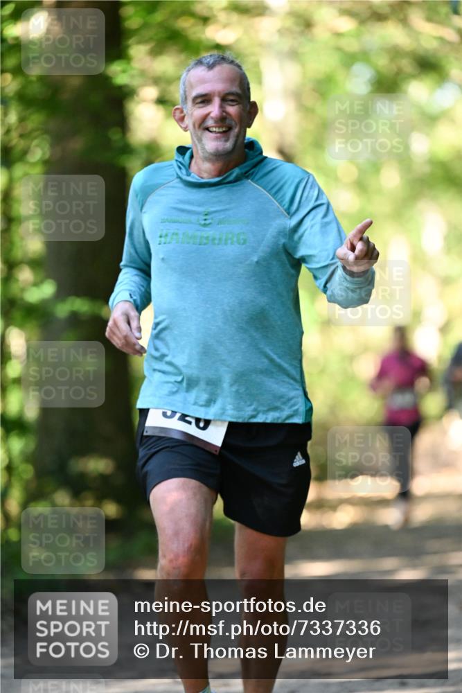 06.10.2024 - Bramfelder Halbmarathon 2024 Dr. Thomas Lammeyer http://msf.ph/oto/7337336 06.10.2024 10:20:57 Laufen  meine-sportfotos.de