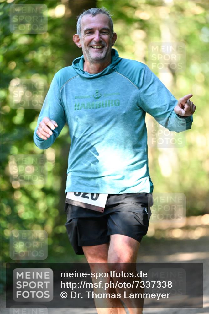 06.10.2024 - Bramfelder Halbmarathon 2024 Dr. Thomas Lammeyer http://msf.ph/oto/7337338 06.10.2024 10:20:58 Laufen  meine-sportfotos.de