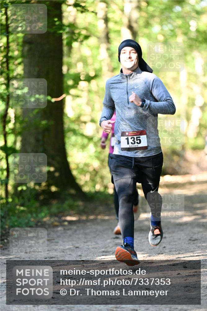 06.10.2024 - Bramfelder Halbmarathon 2024 Dr. Thomas Lammeyer http://msf.ph/oto/7337353 06.10.2024 10:21:01 Laufen 135 meine-sportfotos.de