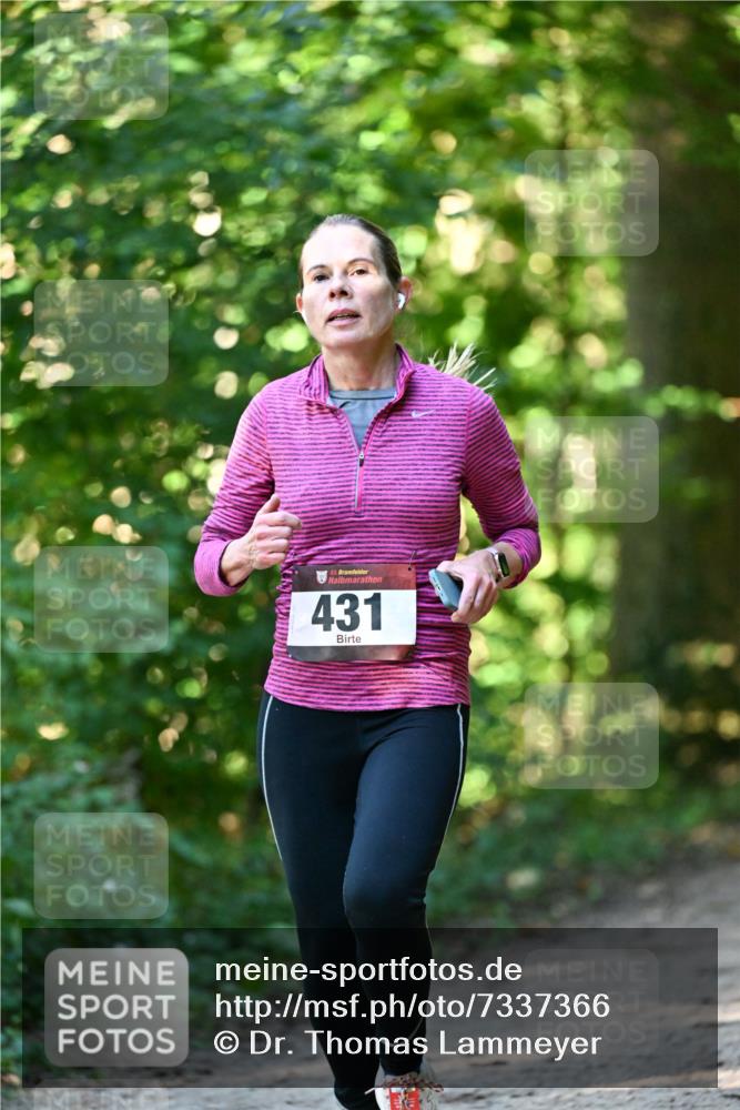 06.10.2024 - Bramfelder Halbmarathon 2024 Dr. Thomas Lammeyer http://msf.ph/oto/7337366 06.10.2024 10:21:04 Laufen 33, 431 meine-sportfotos.de
