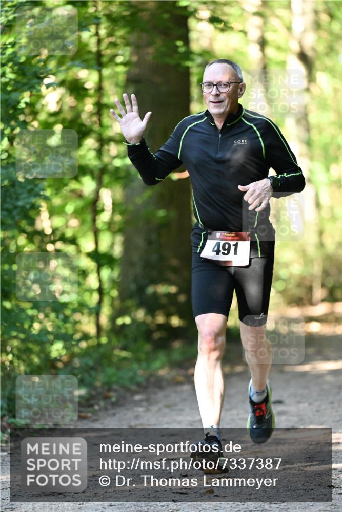 06.10.2024 - Bramfelder Halbmarathon 2024 Dr. Thomas Lammeyer http://msf.ph/oto/7337387 06.10.2024 10:21:08 Laufen 491 meine-sportfotos.de