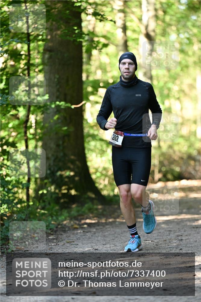 06.10.2024 - Bramfelder Halbmarathon 2024 Dr. Thomas Lammeyer http://msf.ph/oto/7337400 06.10.2024 10:21:11 Laufen 202 meine-sportfotos.de