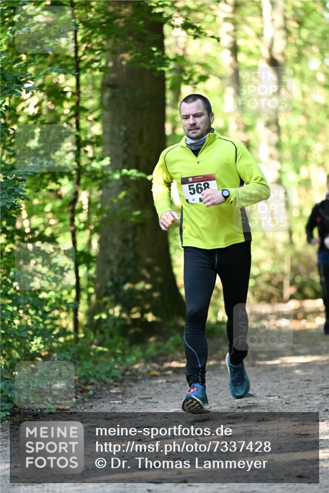 06.10.2024 - Bramfelder Halbmarathon 2024 Dr. Thomas Lammeyer http://msf.ph/oto/7337428 06.10.2024 10:21:17 Laufen 568, 20 meine-sportfotos.de