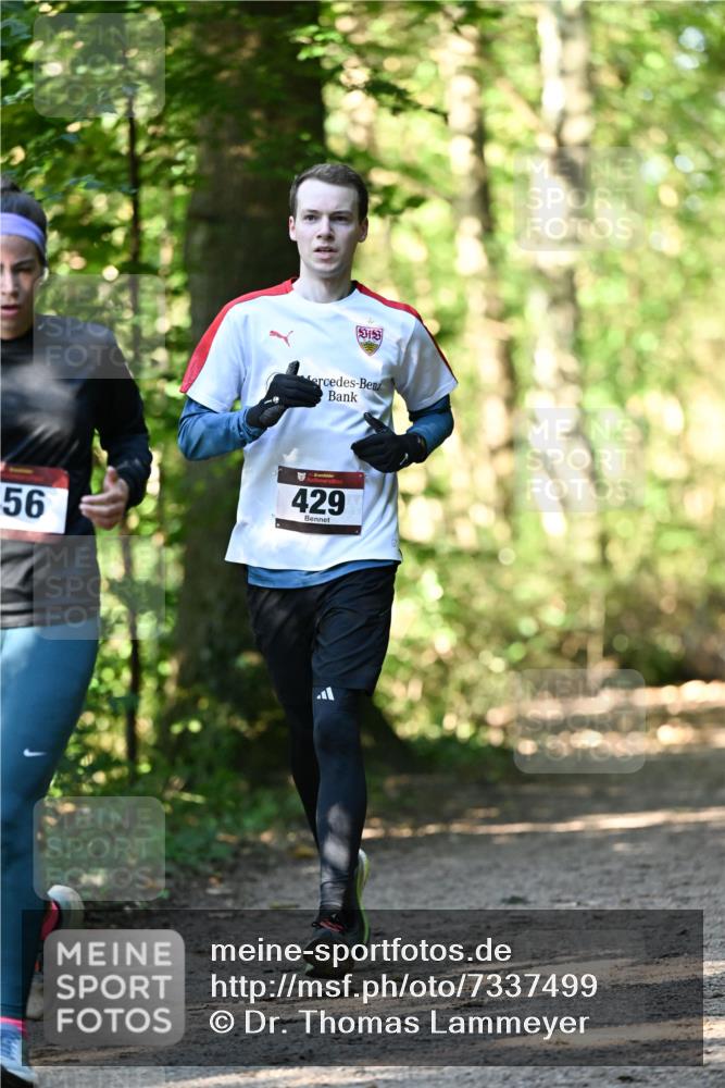 06.10.2024 - Bramfelder Halbmarathon 2024 Dr. Thomas Lammeyer http://msf.ph/oto/7337499 06.10.2024 10:21:39 Laufen 56, 429 meine-sportfotos.de