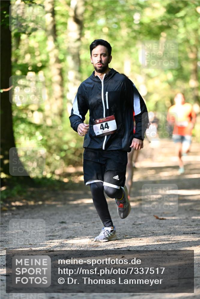 06.10.2024 - Bramfelder Halbmarathon 2024 Dr. Thomas Lammeyer http://msf.ph/oto/7337517 06.10.2024 10:21:57 Laufen 55, 44 meine-sportfotos.de
