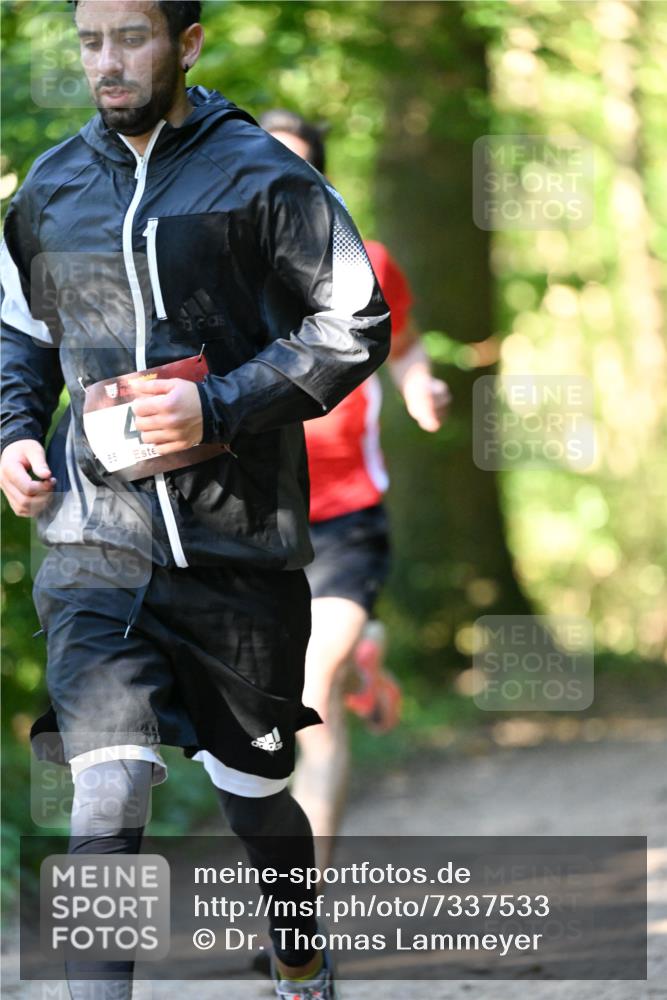 06.10.2024 - Bramfelder Halbmarathon 2024 Dr. Thomas Lammeyer http://msf.ph/oto/7337533 06.10.2024 10:21:59 Laufen 55 meine-sportfotos.de