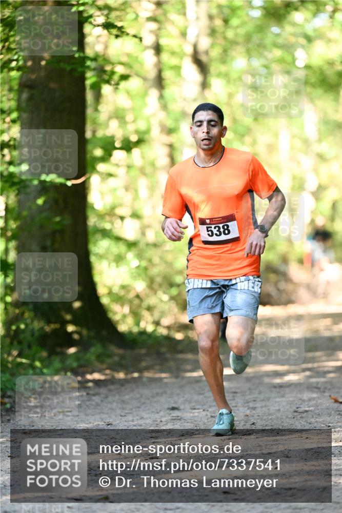 06.10.2024 - Bramfelder Halbmarathon 2024 Dr. Thomas Lammeyer http://msf.ph/oto/7337541 06.10.2024 10:22:01 Laufen 538 meine-sportfotos.de