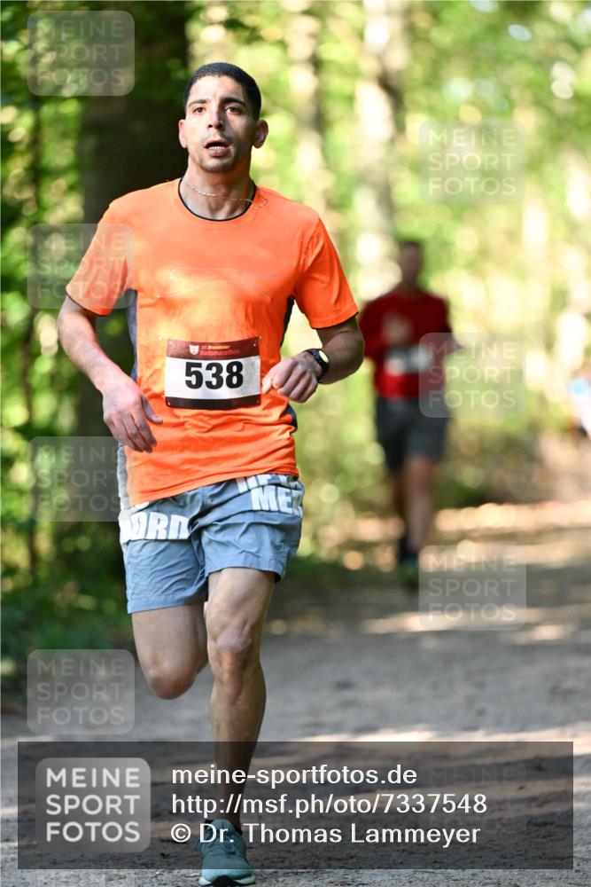 06.10.2024 - Bramfelder Halbmarathon 2024 Dr. Thomas Lammeyer http://msf.ph/oto/7337548 06.10.2024 10:22:02 Laufen 33, 538 meine-sportfotos.de