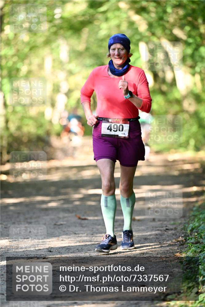 06.10.2024 - Bramfelder Halbmarathon 2024 Dr. Thomas Lammeyer http://msf.ph/oto/7337567 06.10.2024 10:22:08 Laufen 490, 108 meine-sportfotos.de