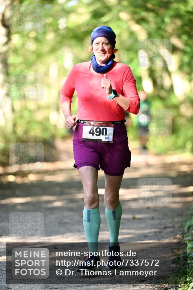 06.10.2024 - Bramfelder Halbmarathon 2024 Dr. Thomas Lammeyer http://msf.ph/oto/7337572 06.10.2024 10:22:08 Laufen 33, 490, 108 meine-sportfotos.de