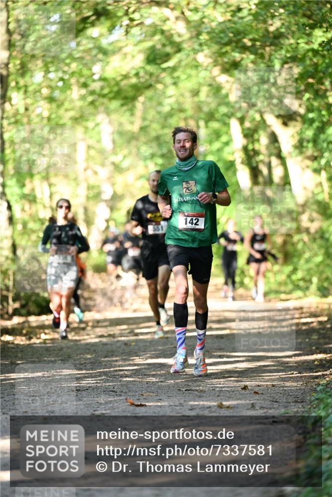 06.10.2024 - Bramfelder Halbmarathon 2024 Dr. Thomas Lammeyer http://msf.ph/oto/7337581 06.10.2024 10:22:13 Laufen 142, 551 meine-sportfotos.de