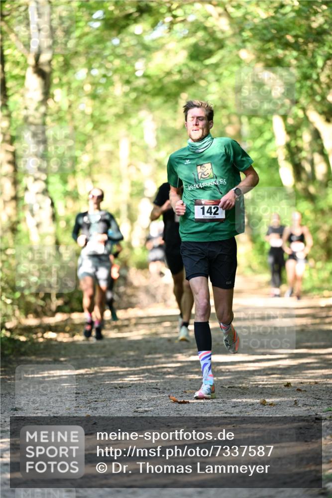 06.10.2024 - Bramfelder Halbmarathon 2024 Dr. Thomas Lammeyer http://msf.ph/oto/7337587 06.10.2024 10:22:14 Laufen 142 meine-sportfotos.de