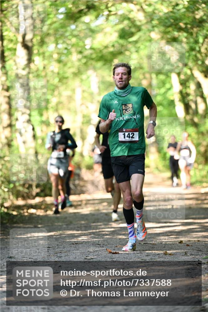 06.10.2024 - Bramfelder Halbmarathon 2024 Dr. Thomas Lammeyer http://msf.ph/oto/7337588 06.10.2024 10:22:14 Laufen 142 meine-sportfotos.de