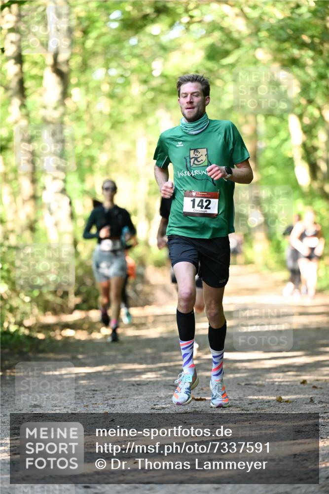 06.10.2024 - Bramfelder Halbmarathon 2024 Dr. Thomas Lammeyer http://msf.ph/oto/7337591 06.10.2024 10:22:15 Laufen 142 meine-sportfotos.de