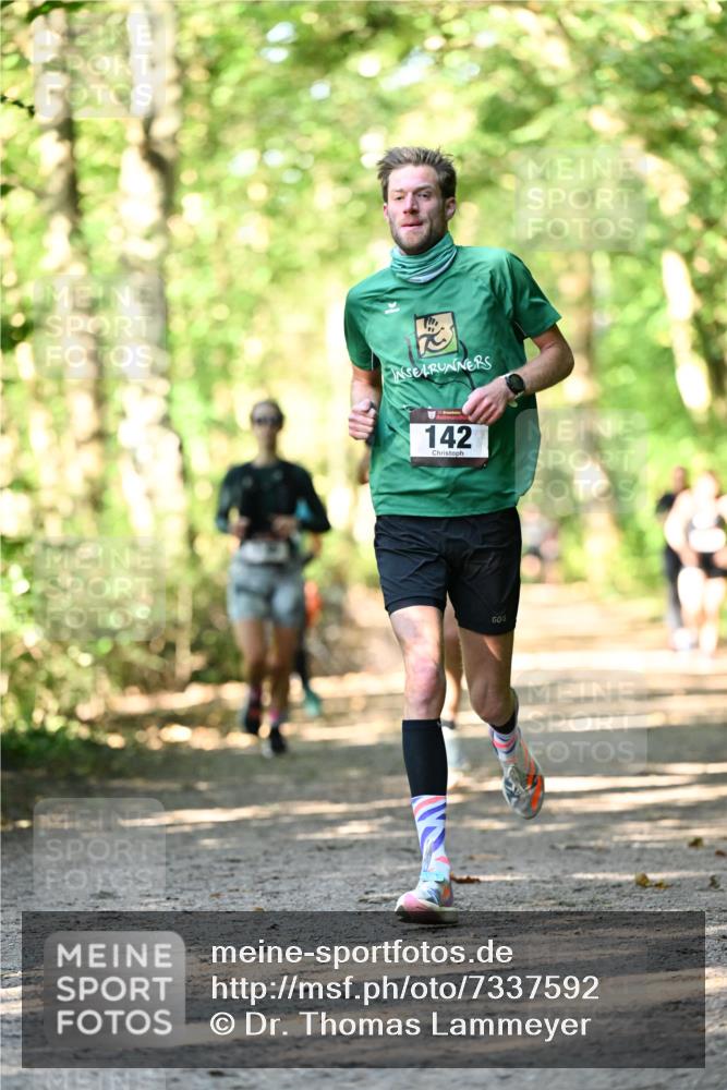 06.10.2024 - Bramfelder Halbmarathon 2024 Dr. Thomas Lammeyer http://msf.ph/oto/7337592 06.10.2024 10:22:15 Laufen 33, 142 meine-sportfotos.de