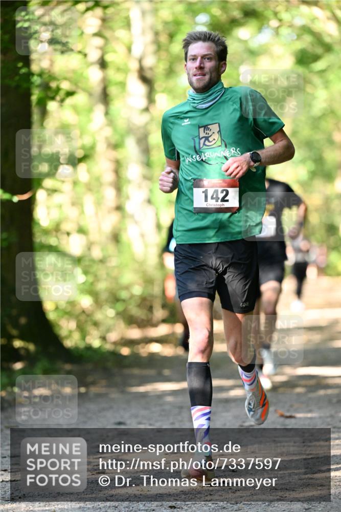 06.10.2024 - Bramfelder Halbmarathon 2024 Dr. Thomas Lammeyer http://msf.ph/oto/7337597 06.10.2024 10:22:15 Laufen 142 meine-sportfotos.de
