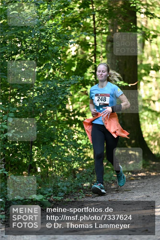 06.10.2024 - Bramfelder Halbmarathon 2024 Dr. Thomas Lammeyer http://msf.ph/oto/7337624 06.10.2024 10:22:21 Laufen 248, 83 meine-sportfotos.de