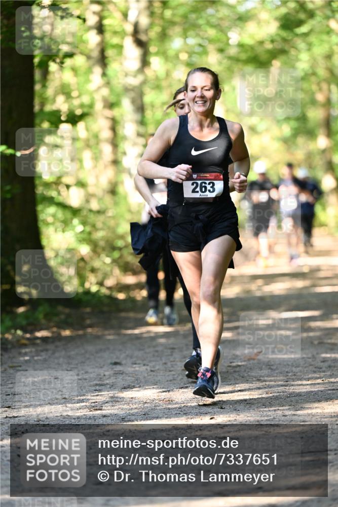 06.10.2024 - Bramfelder Halbmarathon 2024 Dr. Thomas Lammeyer http://msf.ph/oto/7337651 06.10.2024 10:22:27 Laufen 263 meine-sportfotos.de