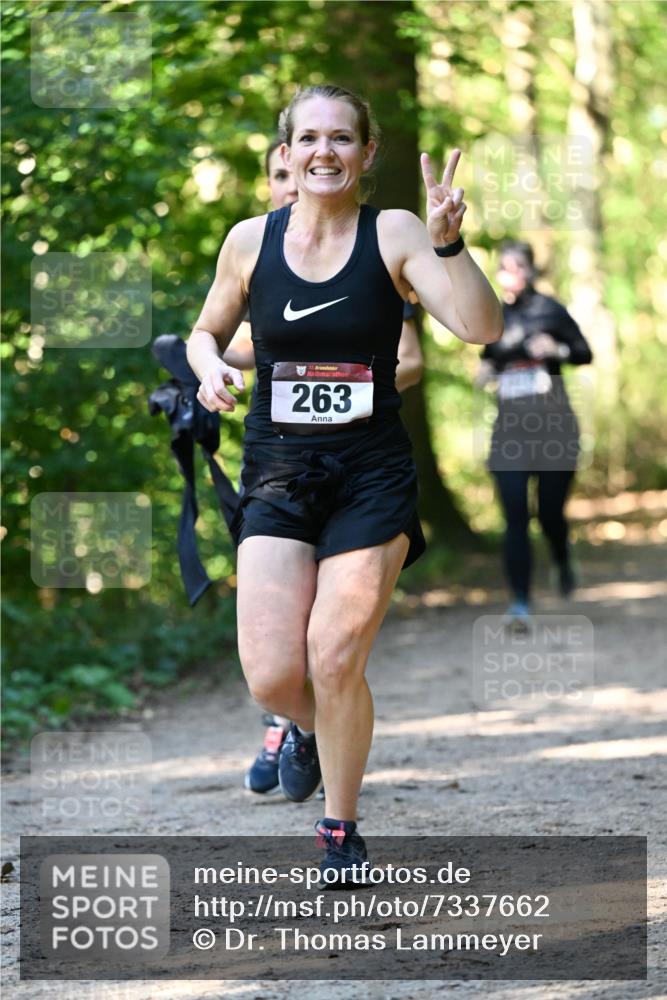 06.10.2024 - Bramfelder Halbmarathon 2024 Dr. Thomas Lammeyer http://msf.ph/oto/7337662 06.10.2024 10:22:28 Laufen 263 meine-sportfotos.de