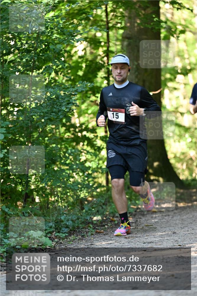 06.10.2024 - Bramfelder Halbmarathon 2024 Dr. Thomas Lammeyer http://msf.ph/oto/7337682 06.10.2024 10:22:36 Laufen 15 meine-sportfotos.de