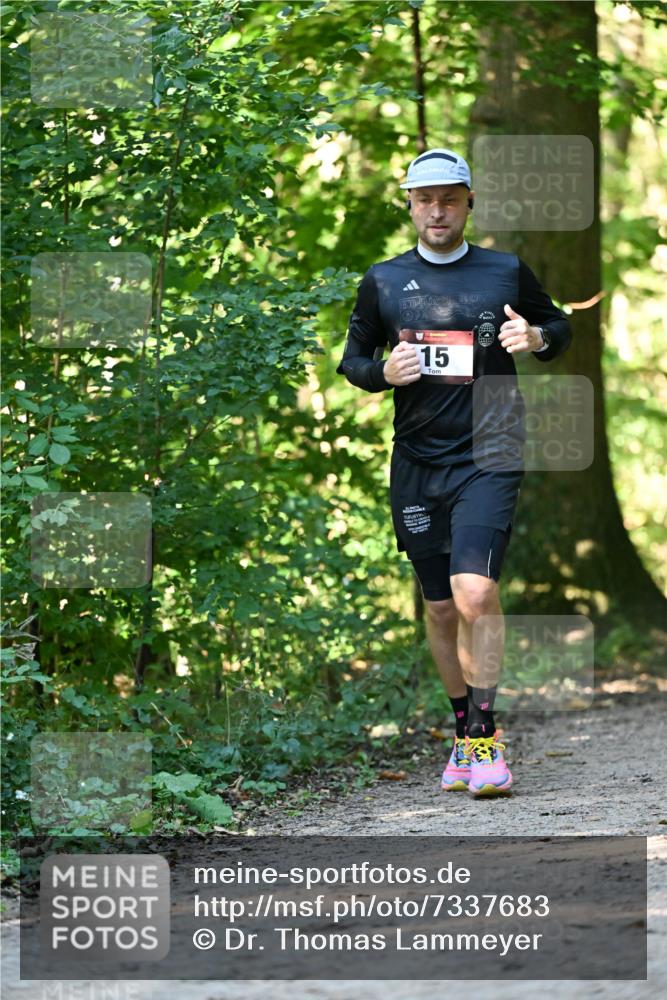 06.10.2024 - Bramfelder Halbmarathon 2024 Dr. Thomas Lammeyer http://msf.ph/oto/7337683 06.10.2024 10:22:36 Laufen 15 meine-sportfotos.de