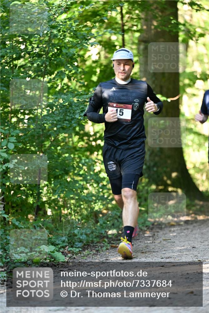 06.10.2024 - Bramfelder Halbmarathon 2024 Dr. Thomas Lammeyer http://msf.ph/oto/7337684 06.10.2024 10:22:36 Laufen 5 meine-sportfotos.de