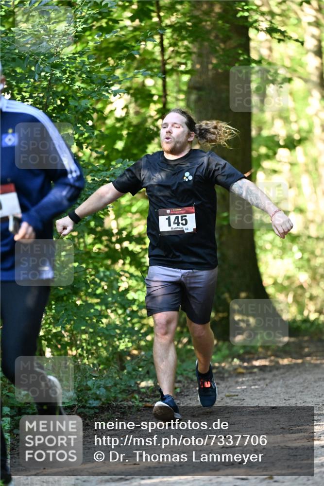 06.10.2024 - Bramfelder Halbmarathon 2024 Dr. Thomas Lammeyer http://msf.ph/oto/7337706 06.10.2024 10:22:41 Laufen 145, 82 meine-sportfotos.de