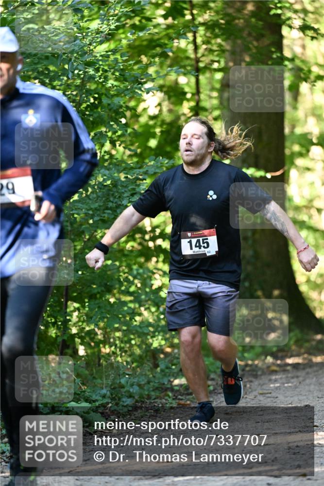 06.10.2024 - Bramfelder Halbmarathon 2024 Dr. Thomas Lammeyer http://msf.ph/oto/7337707 06.10.2024 10:22:41 Laufen 29, 145, 82 meine-sportfotos.de
