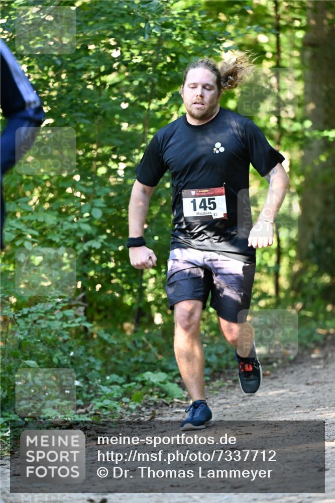 06.10.2024 - Bramfelder Halbmarathon 2024 Dr. Thomas Lammeyer http://msf.ph/oto/7337712 06.10.2024 10:22:42 Laufen 145, 82 meine-sportfotos.de