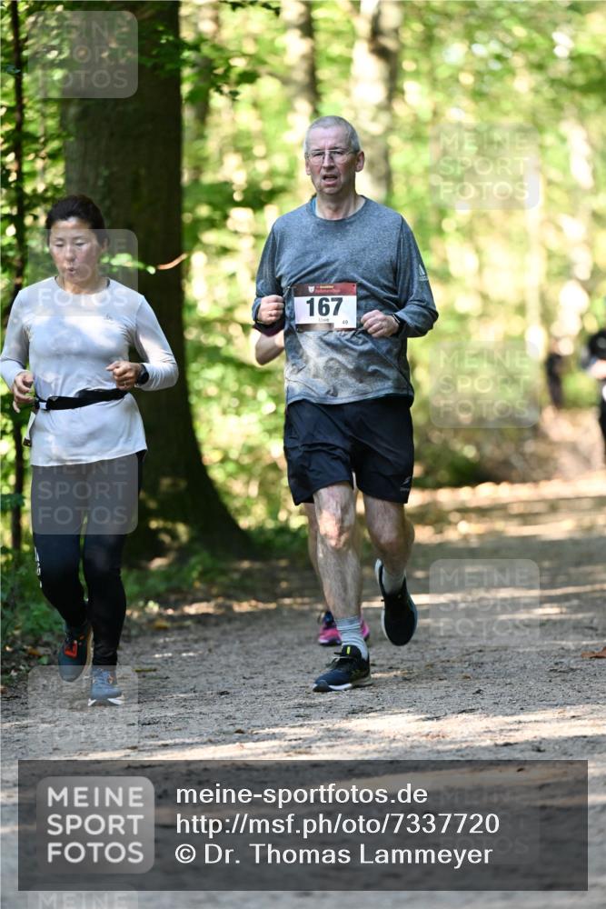 06.10.2024 - Bramfelder Halbmarathon 2024 Dr. Thomas Lammeyer http://msf.ph/oto/7337720 06.10.2024 10:22:51 Laufen 167, 49 meine-sportfotos.de