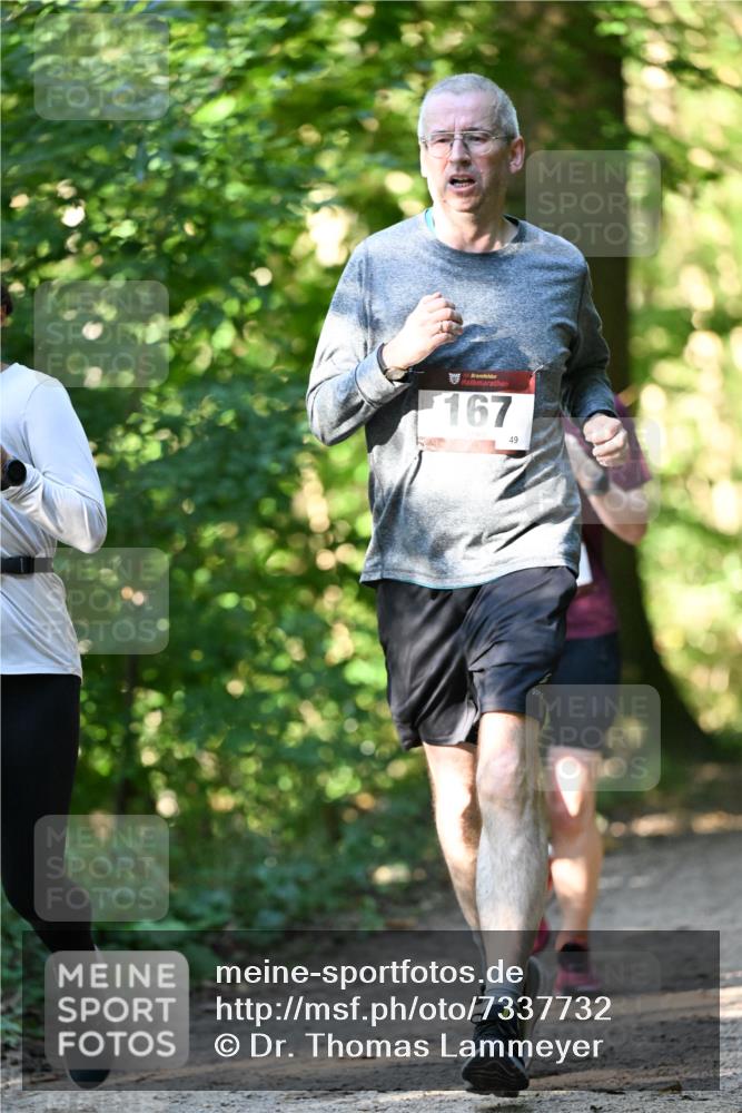 06.10.2024 - Bramfelder Halbmarathon 2024 Dr. Thomas Lammeyer http://msf.ph/oto/7337732 06.10.2024 10:22:53 Laufen 167, 49 meine-sportfotos.de