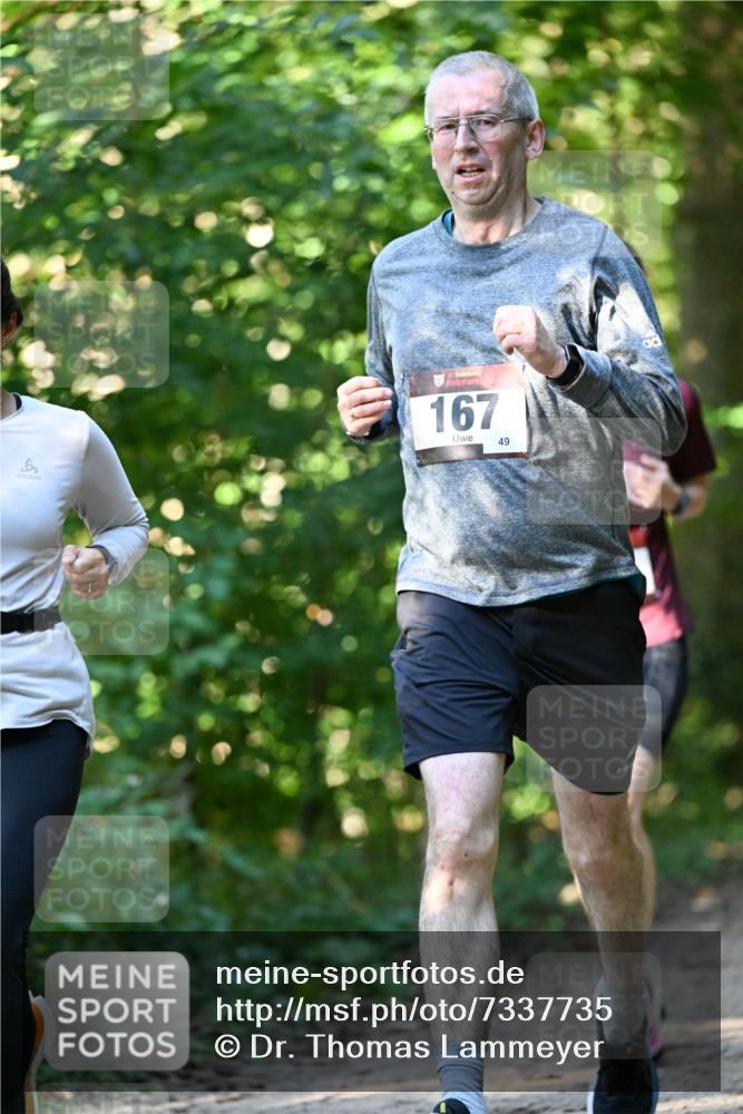 06.10.2024 - Bramfelder Halbmarathon 2024 Dr. Thomas Lammeyer http://msf.ph/oto/7337735 06.10.2024 10:22:53 Laufen 167, 49 meine-sportfotos.de