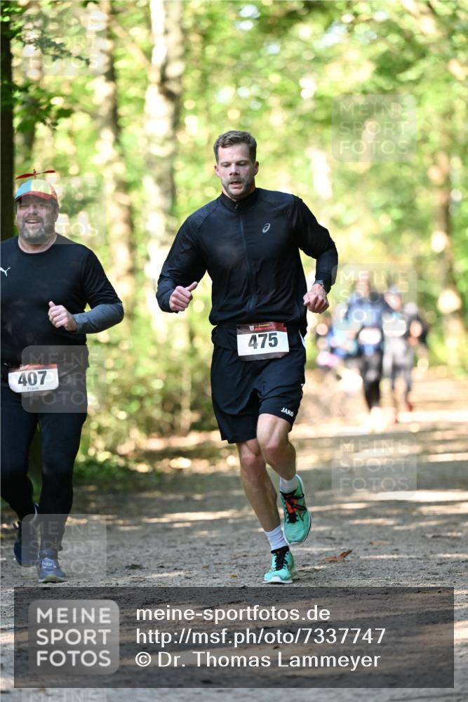 06.10.2024 - Bramfelder Halbmarathon 2024 Dr. Thomas Lammeyer http://msf.ph/oto/7337747 06.10.2024 10:23:00 Laufen 407, 475 meine-sportfotos.de