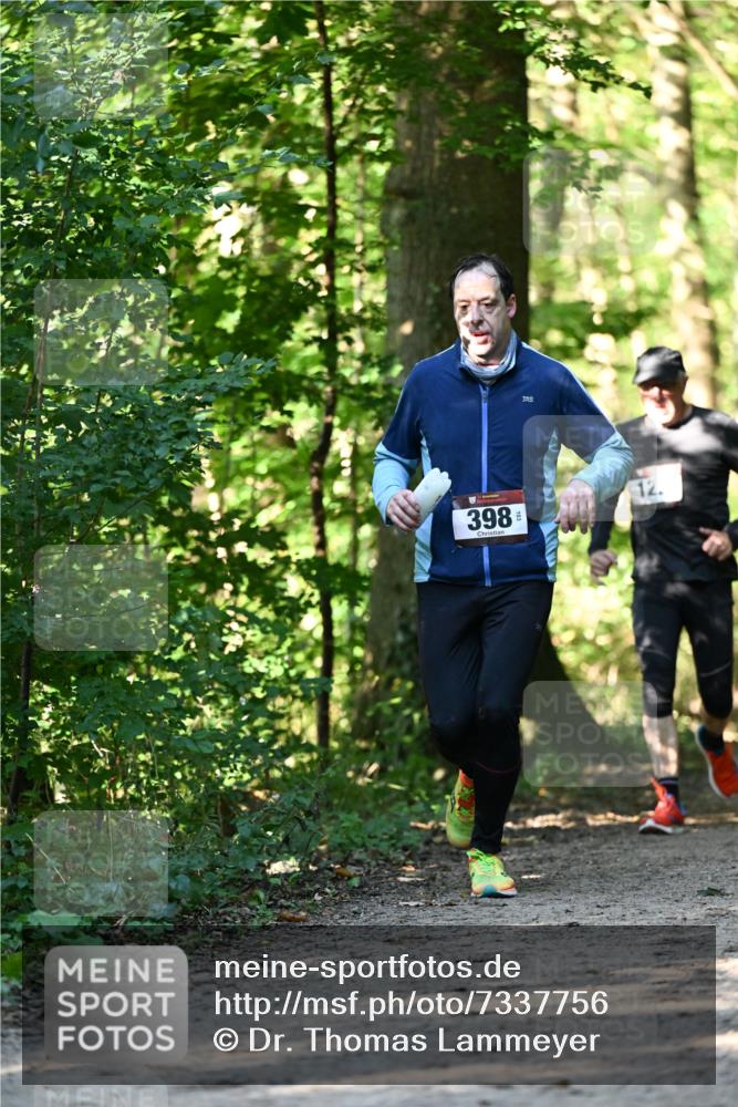 06.10.2024 - Bramfelder Halbmarathon 2024 Dr. Thomas Lammeyer http://msf.ph/oto/7337756 06.10.2024 10:23:09 Laufen 398 meine-sportfotos.de