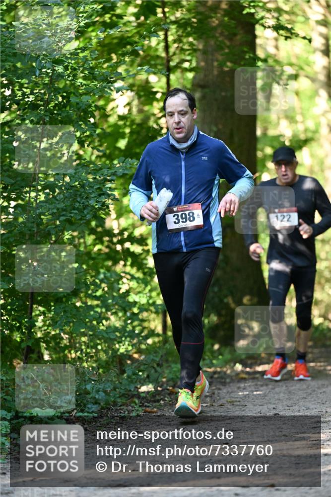 06.10.2024 - Bramfelder Halbmarathon 2024 Dr. Thomas Lammeyer http://msf.ph/oto/7337760 06.10.2024 10:23:09 Laufen 398, 122 meine-sportfotos.de