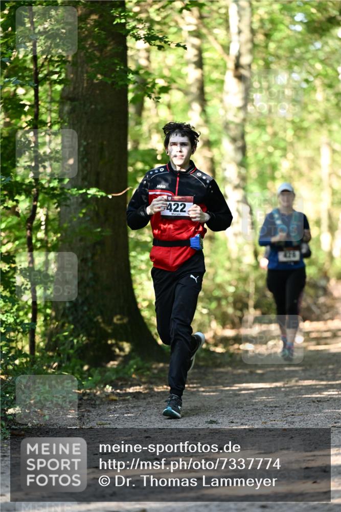 06.10.2024 - Bramfelder Halbmarathon 2024 Dr. Thomas Lammeyer http://msf.ph/oto/7337774 06.10.2024 10:23:13 Laufen 422 meine-sportfotos.de