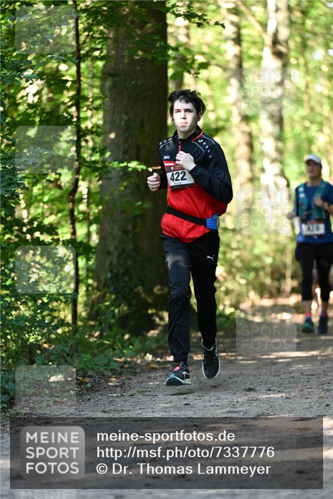 06.10.2024 - Bramfelder Halbmarathon 2024 Dr. Thomas Lammeyer http://msf.ph/oto/7337776 06.10.2024 10:23:13 Laufen 422 meine-sportfotos.de