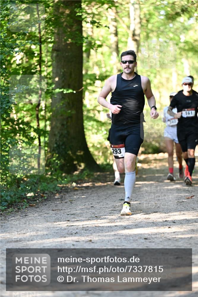 06.10.2024 - Bramfelder Halbmarathon 2024 Dr. Thomas Lammeyer http://msf.ph/oto/7337815 06.10.2024 10:23:26 Laufen 293, 168, 340, 161 meine-sportfotos.de