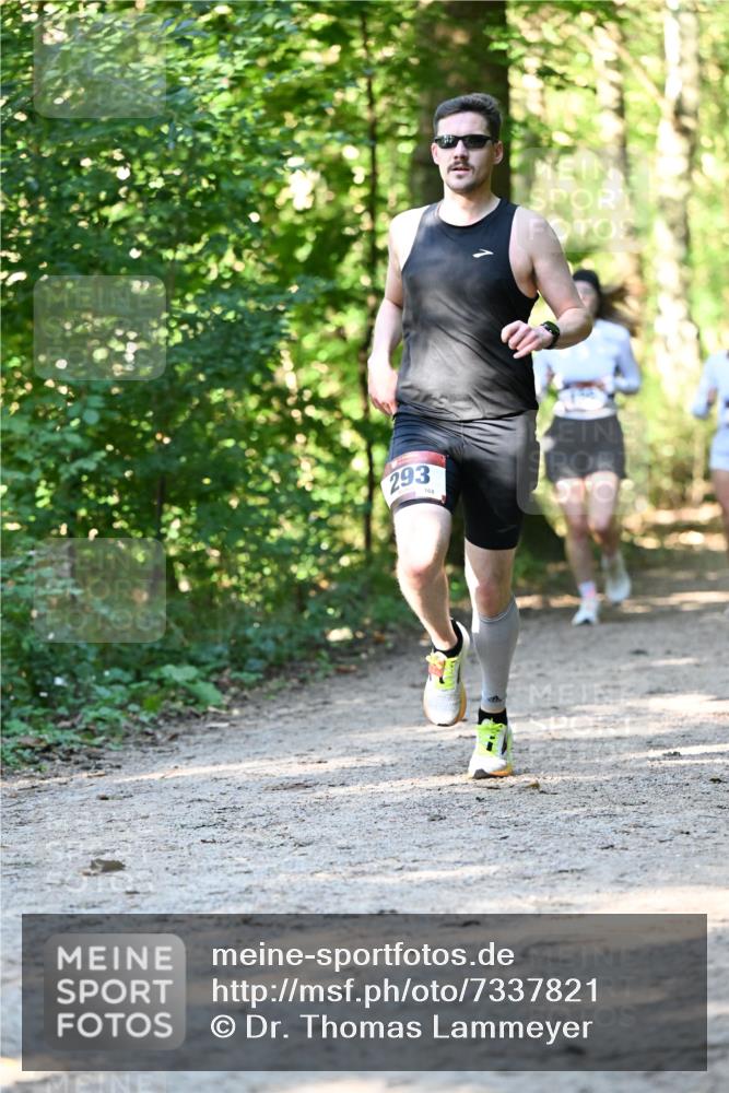 06.10.2024 - Bramfelder Halbmarathon 2024 Dr. Thomas Lammeyer http://msf.ph/oto/7337821 06.10.2024 10:23:27 Laufen 293, 168 meine-sportfotos.de
