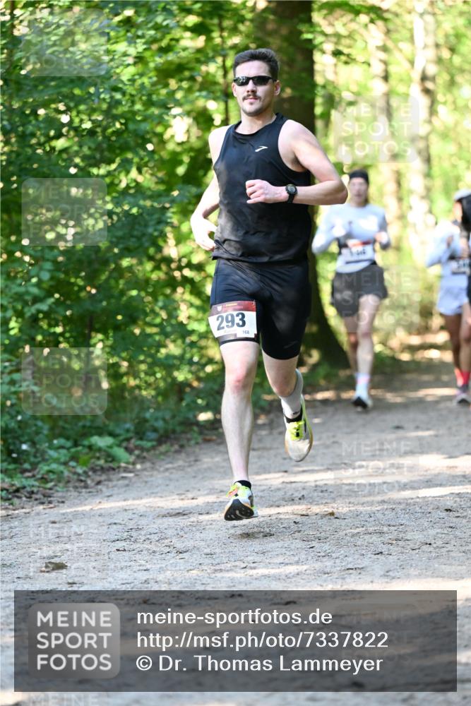 06.10.2024 - Bramfelder Halbmarathon 2024 Dr. Thomas Lammeyer http://msf.ph/oto/7337822 06.10.2024 10:23:27 Laufen 293, 168 meine-sportfotos.de